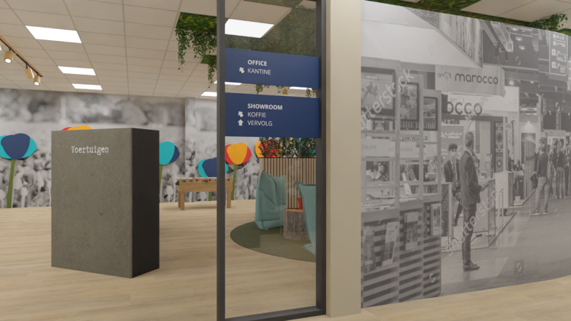 Experience Room Moderne showroom met kleurrijke stoelen en informatiebord. Achtergrond met zwart-wit foto’s.